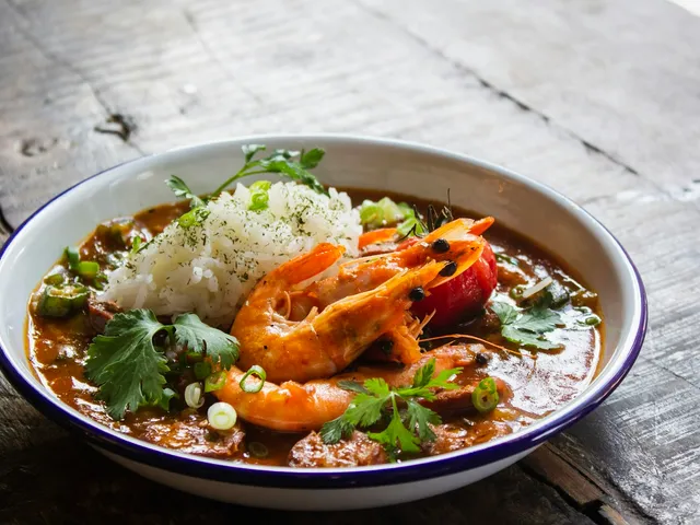 Garnelen-Gumbo mit Reis